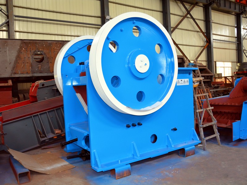 全方位解讀：花崗巖破碎生產(chǎn)線設備配置與高效工藝流程優(yōu)化策略