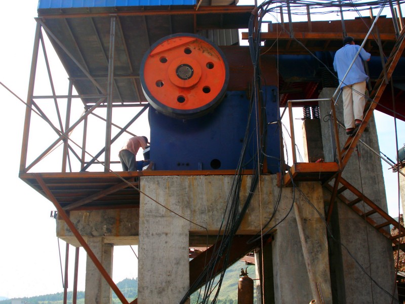 降低破碎設備磨損的有效措施：延長設備壽命，提高生產(chǎn)效率