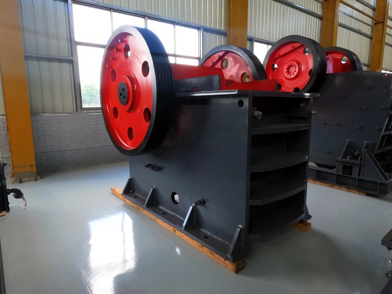 顎式碎石機(jī) 顎式碎石機(jī)