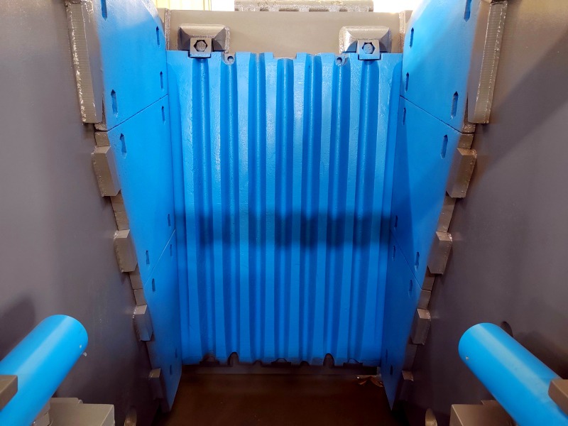 顎式破碎機(jī)配件全解析:提升破碎效率的關(guān)鍵組件