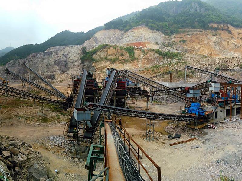 時產(chǎn)千噸凝灰?guī)r破碎生產(chǎn)線項目：突破環(huán)保工藝，行業(yè)新標(biāo)桿